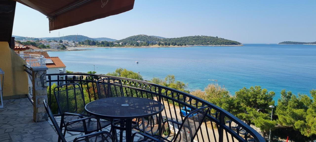 Apartments Rogoznicka Oaza Rogoznica  Bagian luar foto