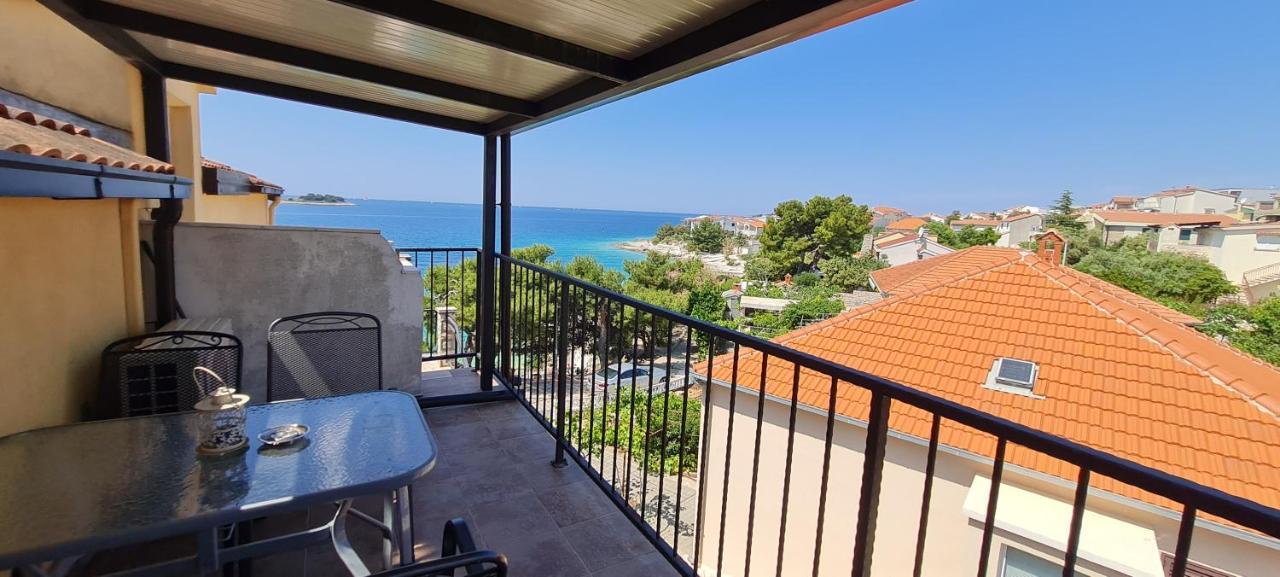 Apartments Rogoznicka Oaza Rogoznica  Bagian luar foto