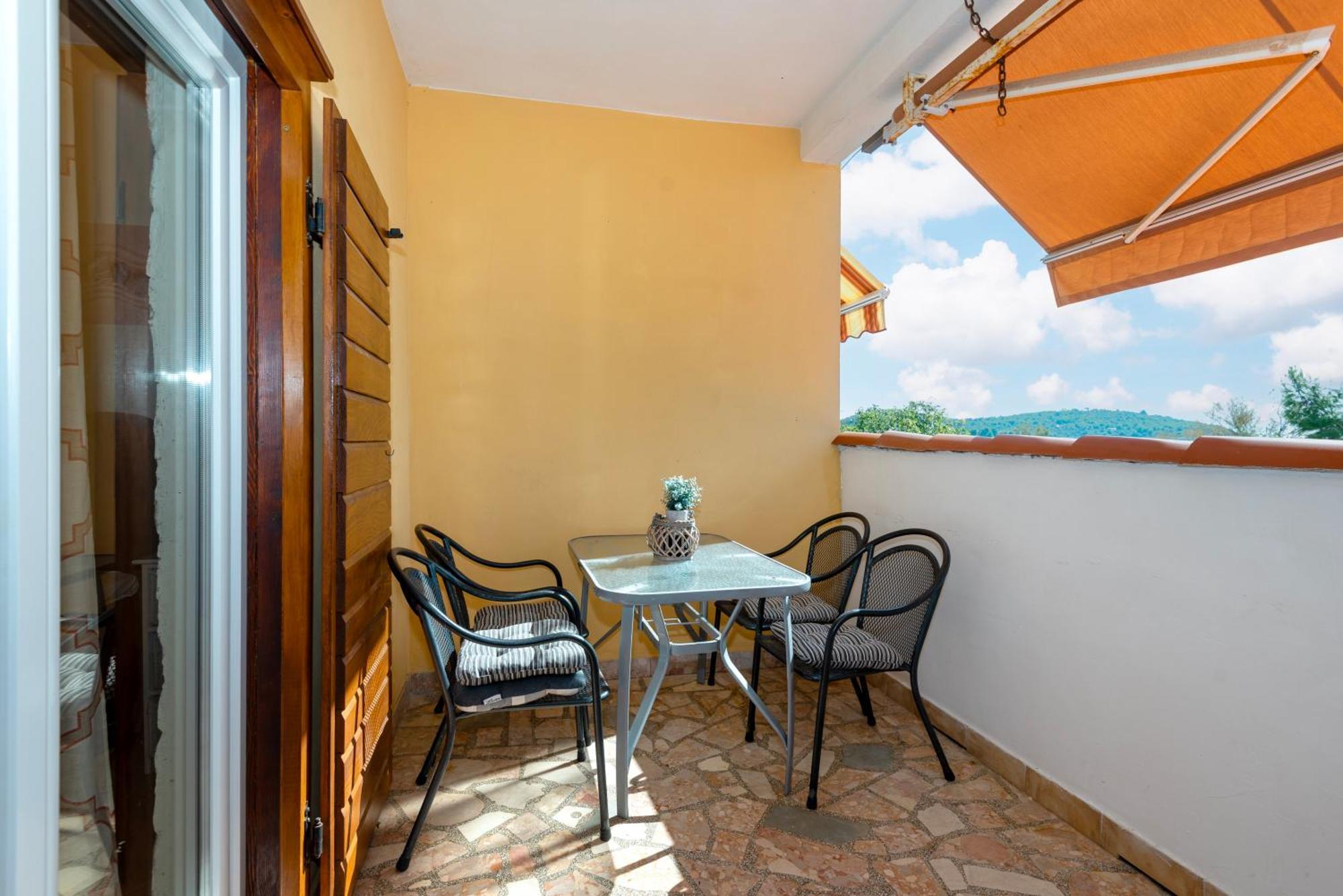 Apartments Rogoznicka Oaza Rogoznica  Bagian luar foto
