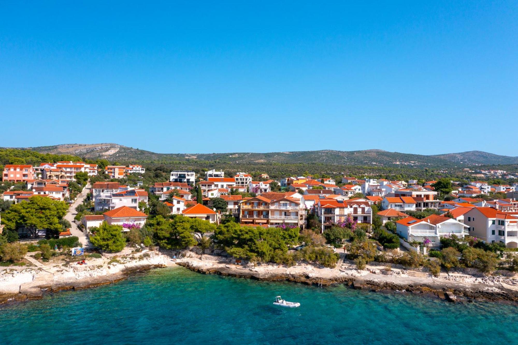 Apartments Rogoznicka Oaza Rogoznica  Bagian luar foto