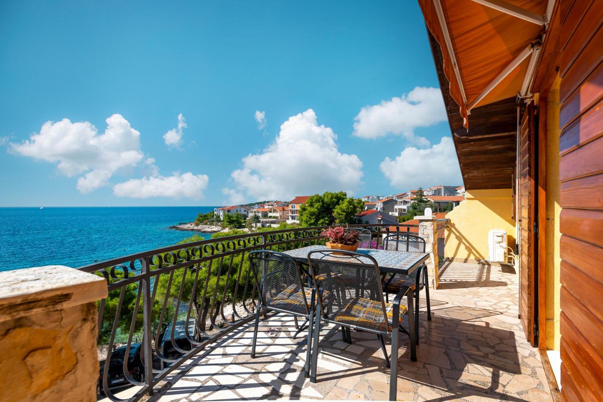 Apartments Rogoznicka Oaza Rogoznica  Bagian luar foto