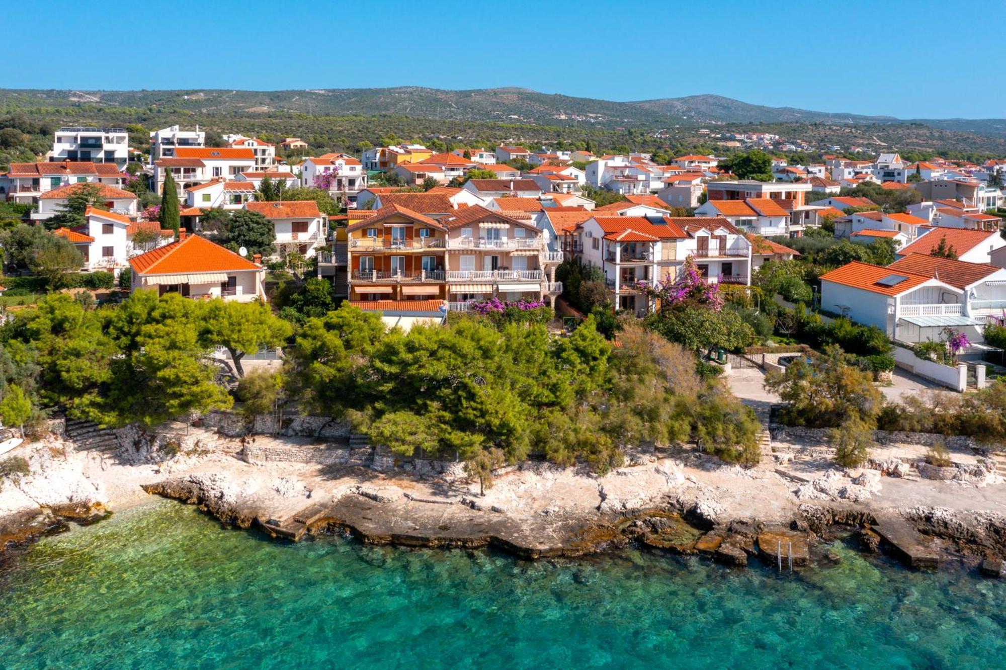 Apartments Rogoznicka Oaza Rogoznica  Bagian luar foto