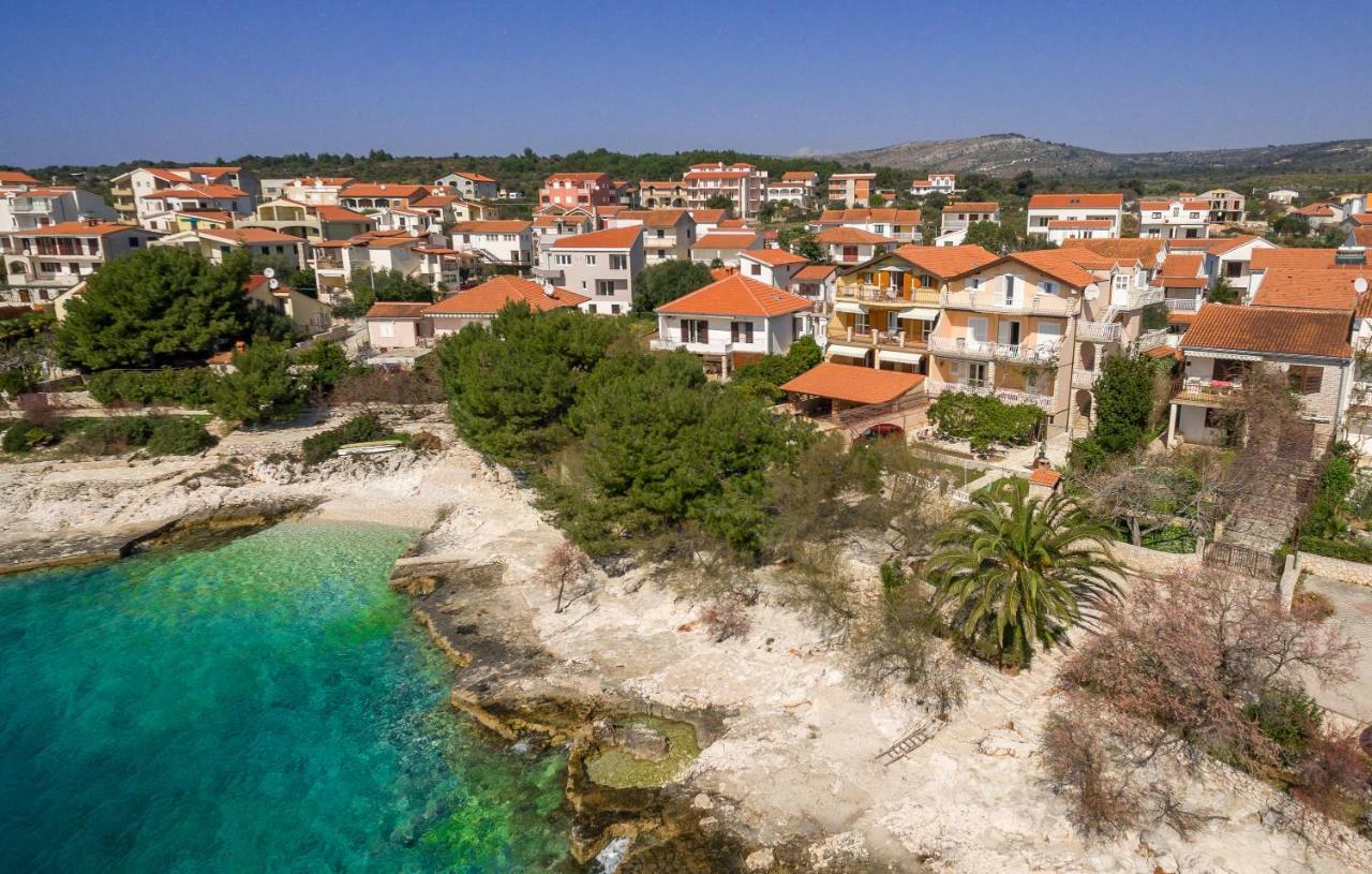 Apartments Rogoznicka Oaza Rogoznica  Bagian luar foto